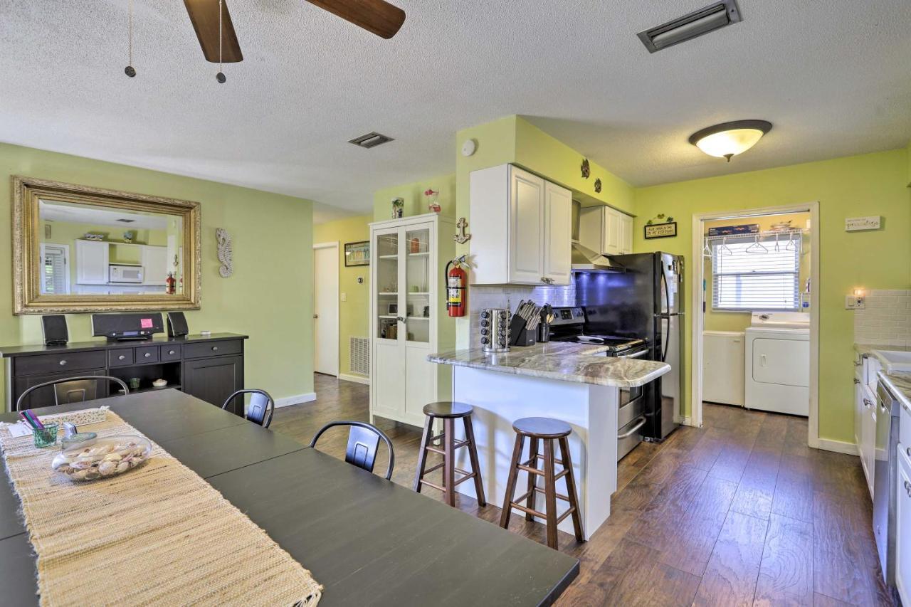 Cape Canaveral Cottage With Hot Tub Walk To Beach Exterior photo